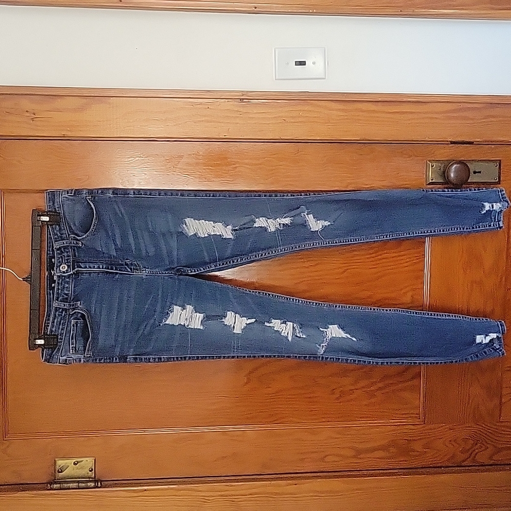 Hollister womens ripped jeans.